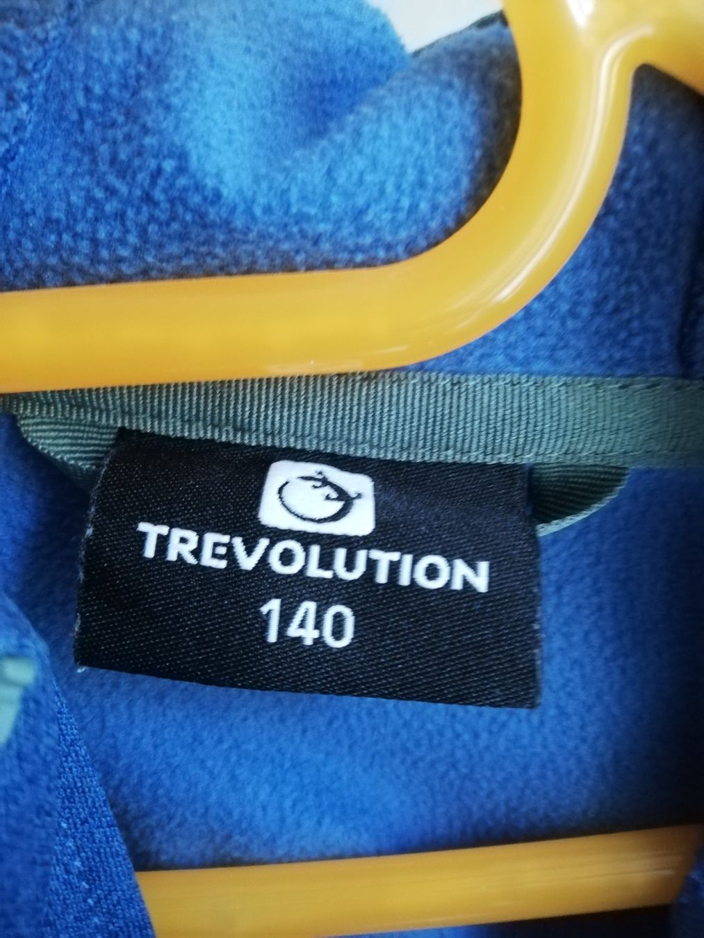 Trevolution Giacche & Cappotti: Softshelljäckchen / Jaquette Trevolution (140) – Usato da Biel/Bienne venduto da Sikosi 3
