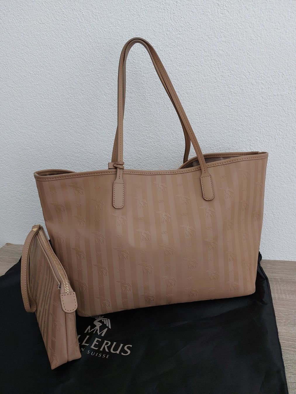 Maison Mollerus Taschen für Damen: Maison Mollerus Bern Schopper Cappuccino-Beige/ Gold – Gebraucht aus Diessenhofen von sTascha07 1