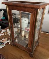 Antike Tischvitrine