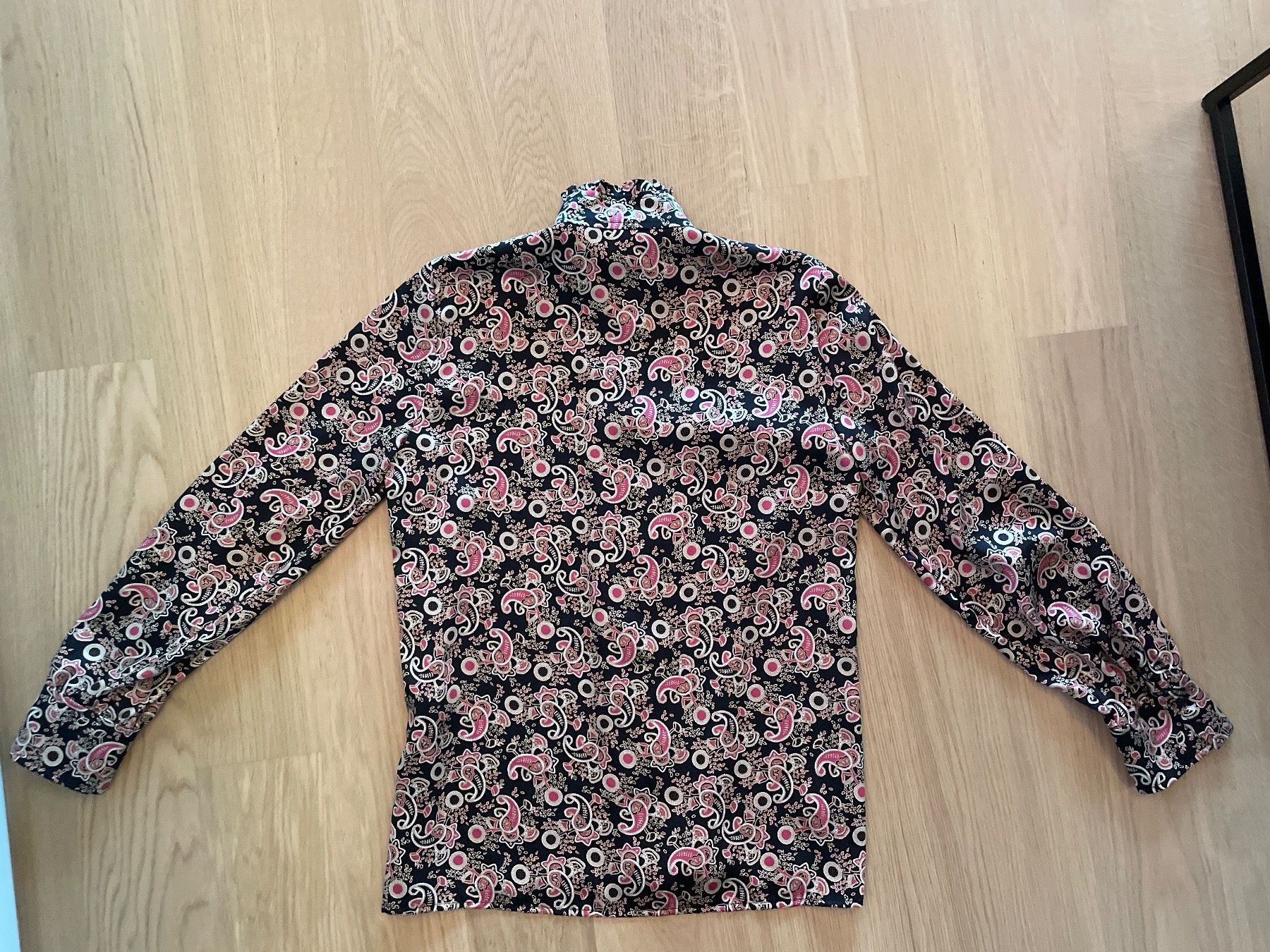 Sandro Camicette: Neue Bluse Sandro 36, S – Nuovo (secondo la descrizione) da Basel venduto da pilzliii 6