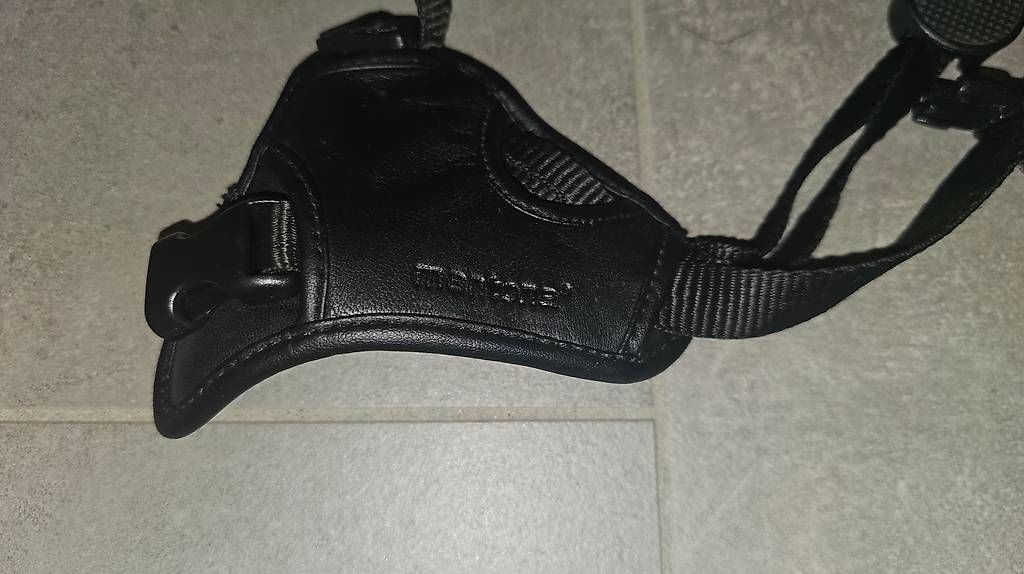 Altri Accessori: Mantona Kamera Handschlaufe – Usato da Luterbach venduto da akvp17 1