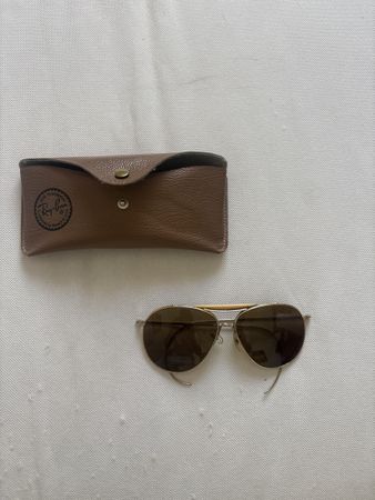 Vintage Ray-Ban Aviator Sunglasses Gold Frame & Case
