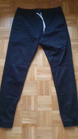 Herrenhosen Paket Grösse 40 & M
