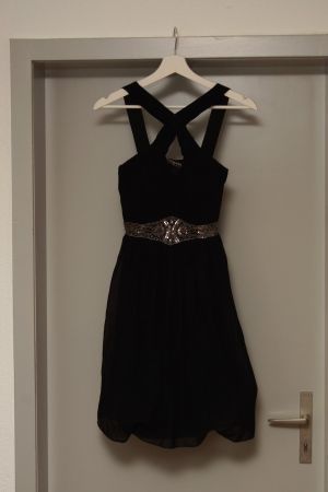 Kurzes Abendkleid der Marke Little Mistress Gr. 36