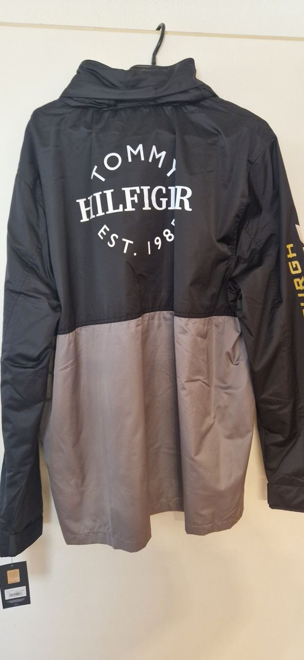 Tommy Hilfiger Jacken: Tommy Hilfiger Pittsburgh Penguins Anorak – Neu und originalverpackt aus Effretikon von American_Sportswear 2