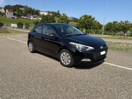Hyundai i20 1.2 – ab MFK – 8-fach bereift