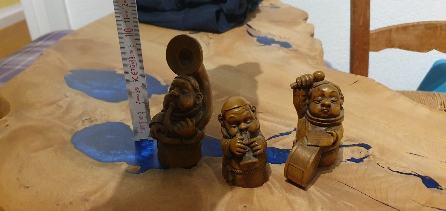 Statuette: Antike Geschnitzte musiker. holz statuen .ca1955 – Usato da Mammern venduto da Iten-chris 4