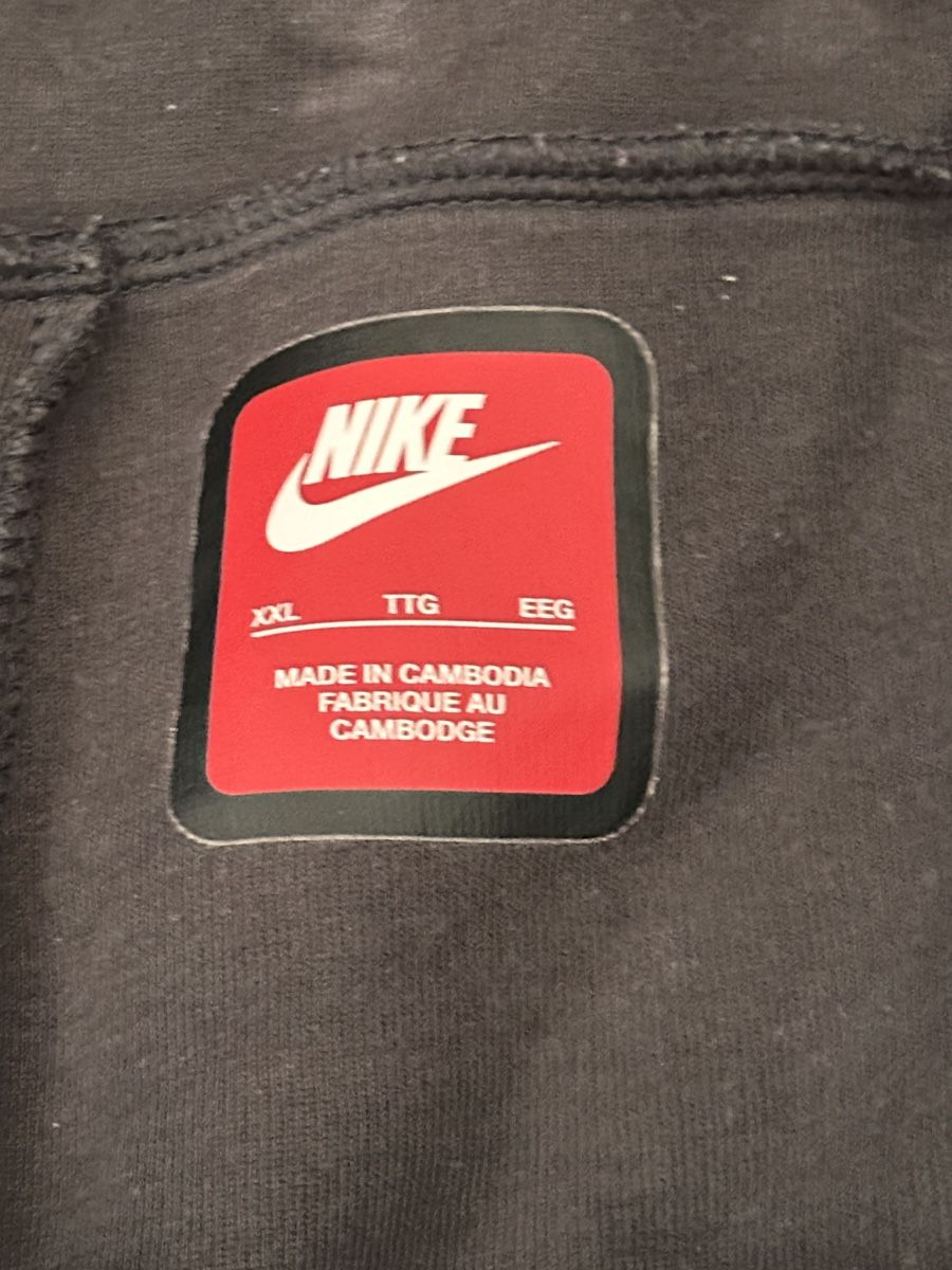 Hosen: Nike Tech fleece Serie 2024/25  – Neu (gemäss Beschreibung) aus Riggisberg von Gs13_pn7srt 1