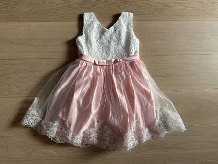 Magnifique robe mariage baptême anniversaire fête dentelle