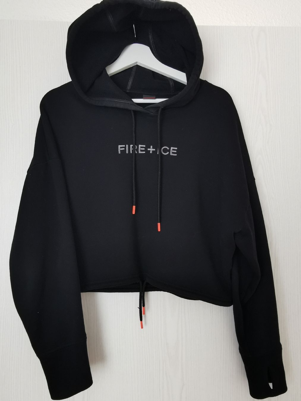 Bogner Camicette: Kurze Hoodie Bogner gr M – Usato da Ebnat-Kappel venduto da ani_fq2z