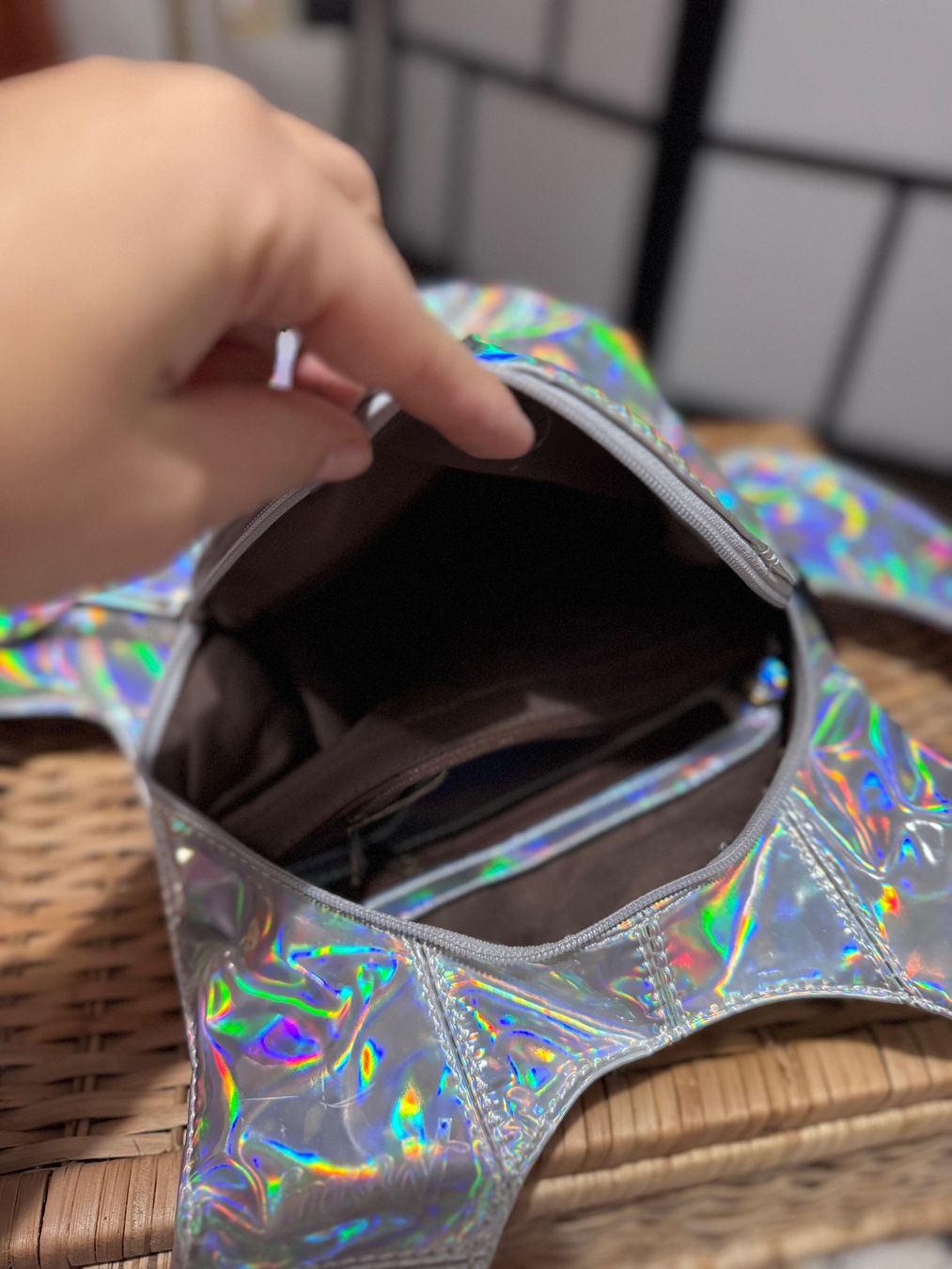 Zaini: Silber Holographischer Rucksack - auffällig – Usato da Eichberg venduto da OanaB 3