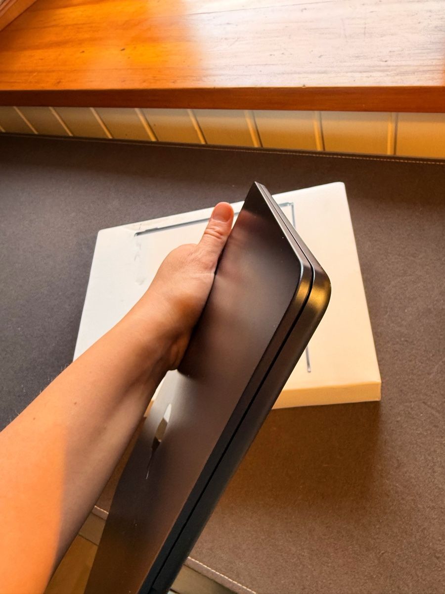 Apple Notebook: MacBook Air m2 2022 13,6 256gb – Usato da Le Sentier venduto da dar_hb62 2
