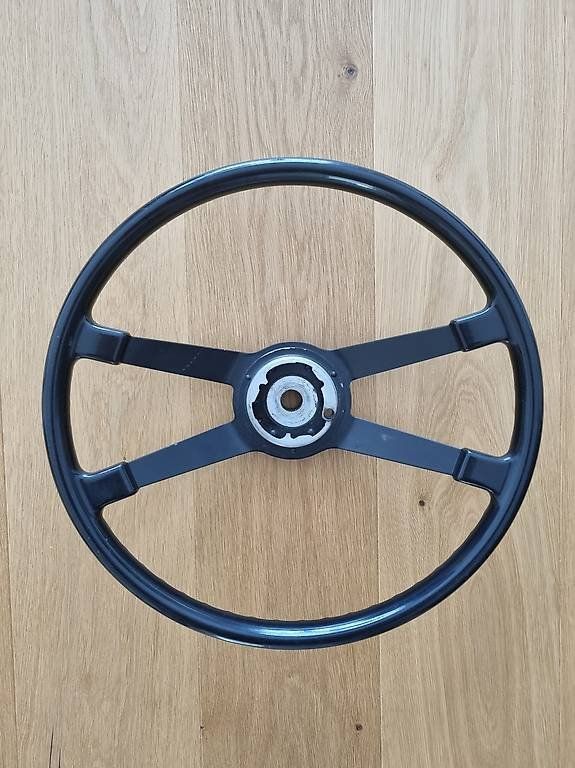 Porsche Toutes les pièces auto: Lenkrad Porsche 911 F-Modell – D'occasion à Bellikon par Jake-la-Motta