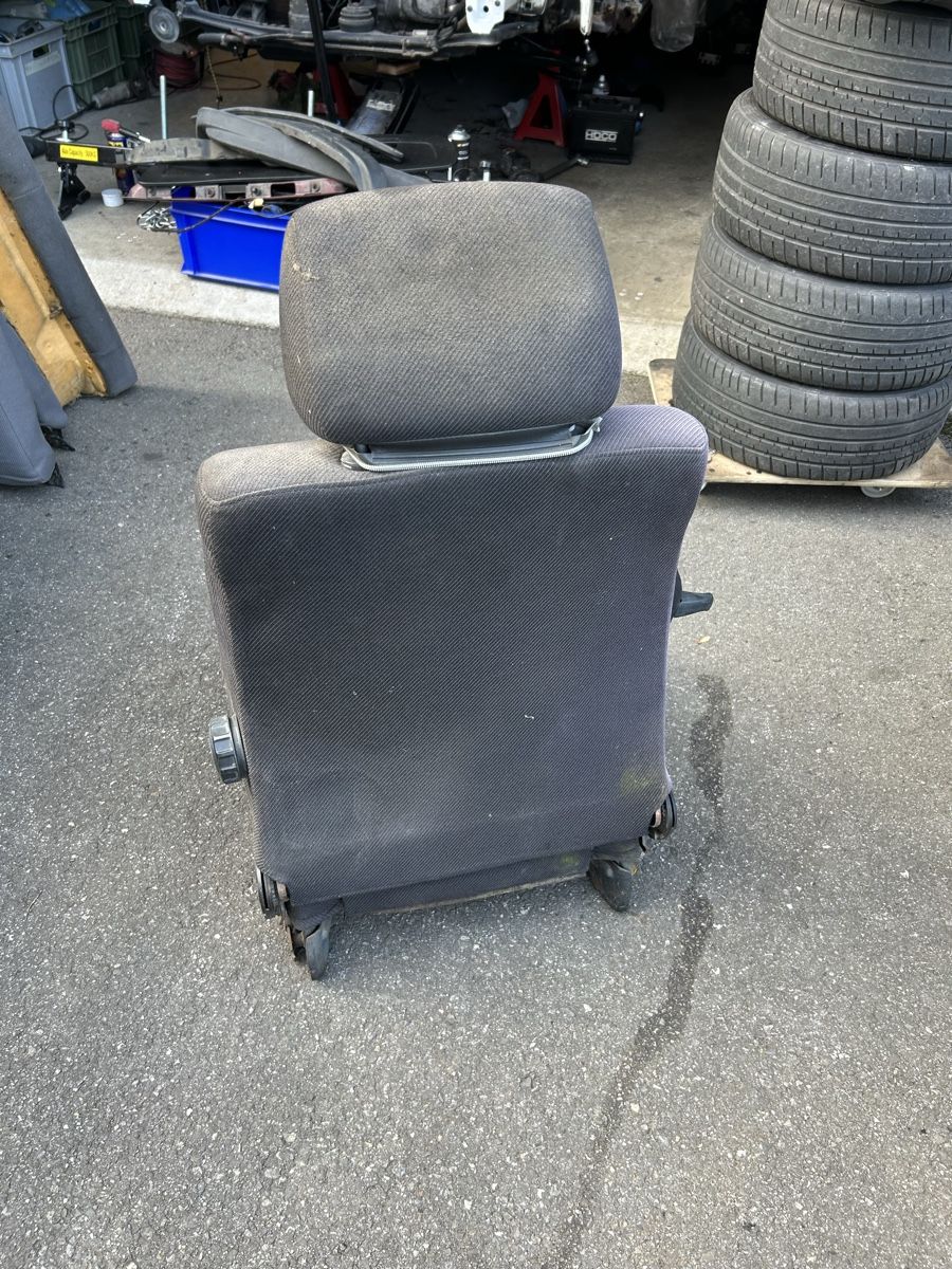 Volkswagen Tutti pezzi di ricambio auto: Sièges et banquette VW corrado – Difettoso da Muraz (Collombey) venduto da Wolfdog1978 3