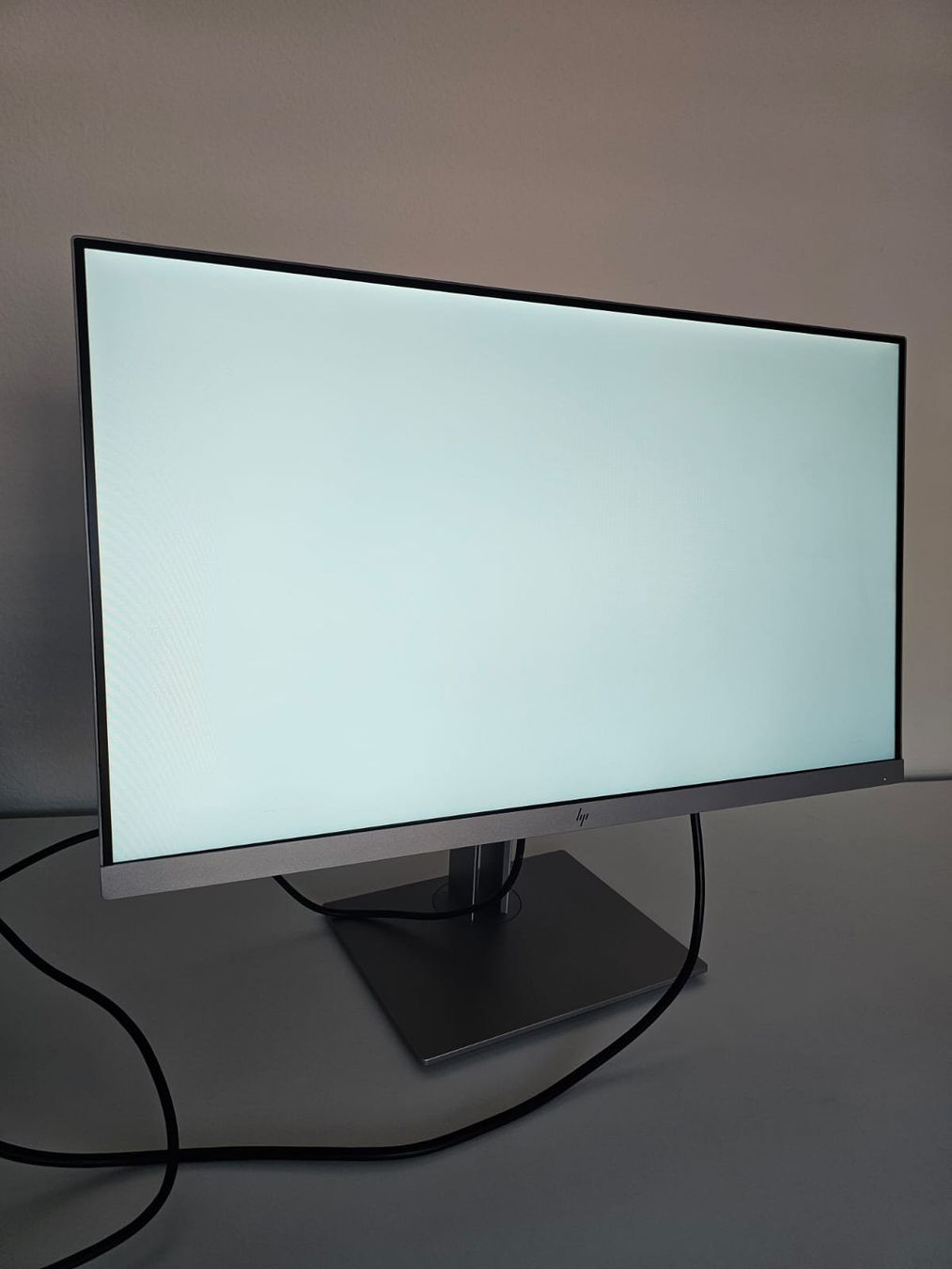 Hewlett Packard Monitor: HP EliteDisplay E273 27" Monitor – Nuovo (secondo la descrizione) da Wettingen venduto da dia_hv56 3