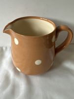 Retro Krug braun weiss gepunktet Vintage