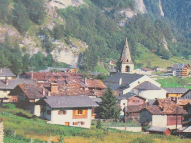 Ansichtskarten: Evolene , Kirche 1996 – Gebraucht aus Grenchen von Bluemchen1900