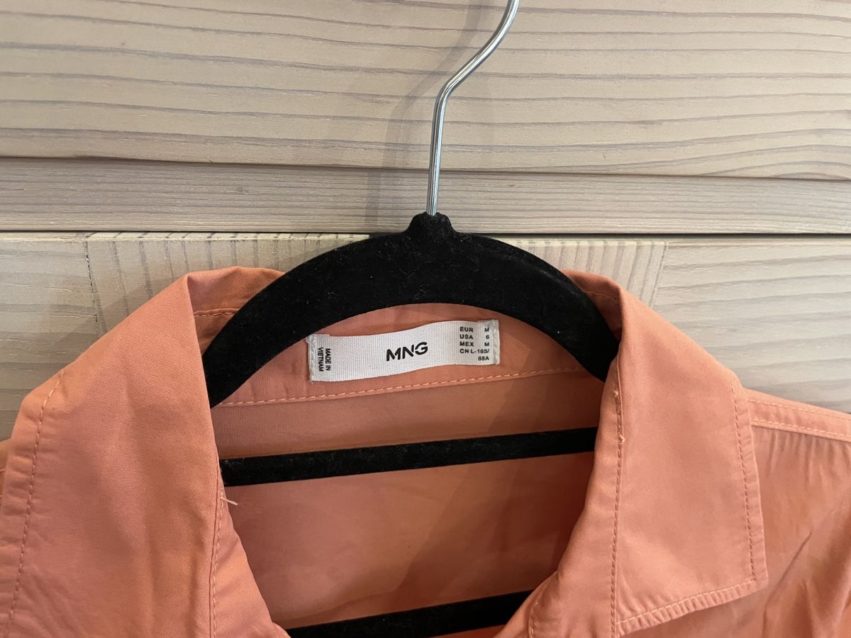 Mango Blusen: Frische, taillierte Hemdbluse, Mango, M, Pfirsich – Gebraucht aus Basel von non_vn79 2