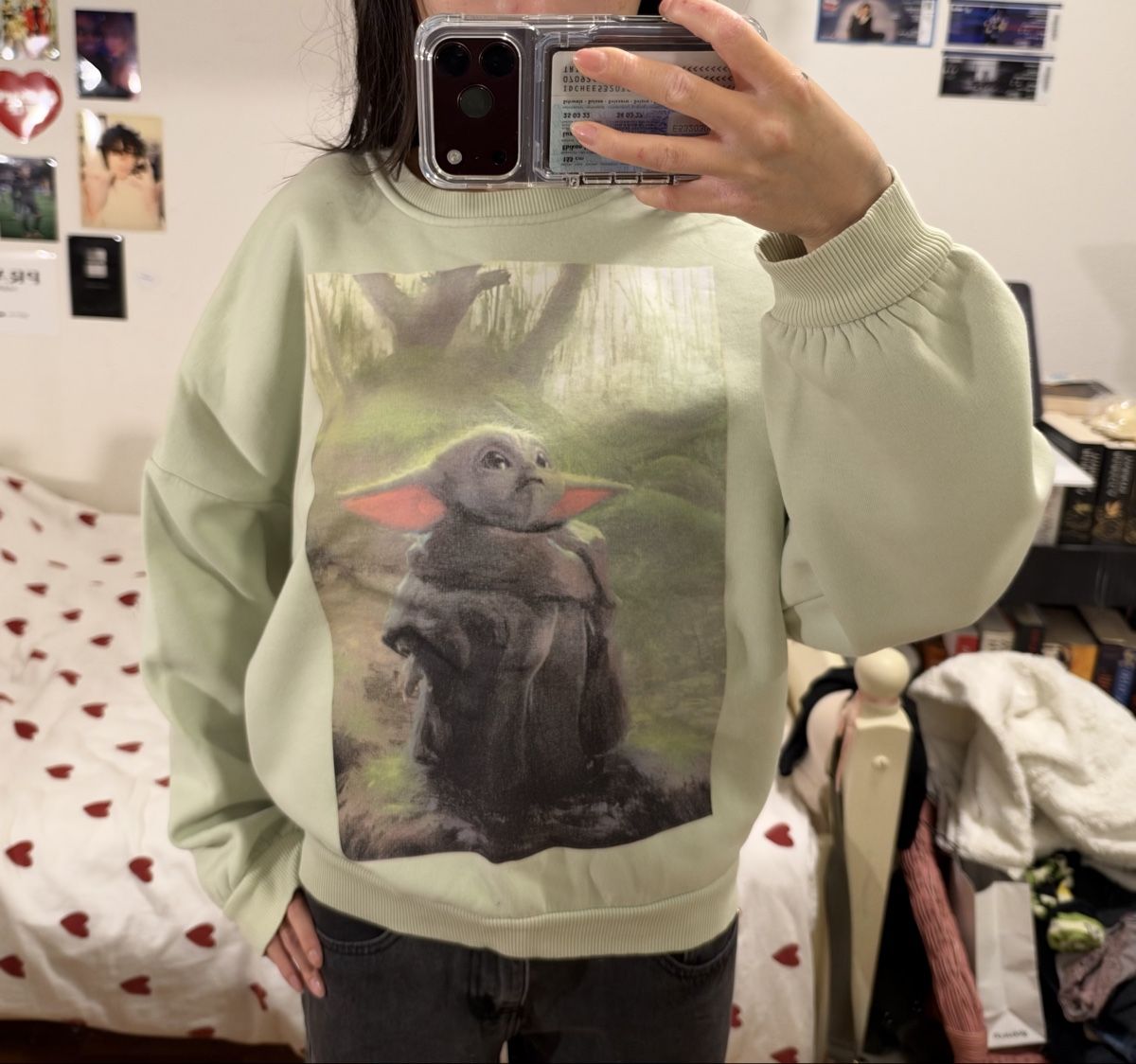 Bershka Maglioni & Felpe: Mandelorian Crewneck Pullover – Usato da Root venduto da meower_ 1