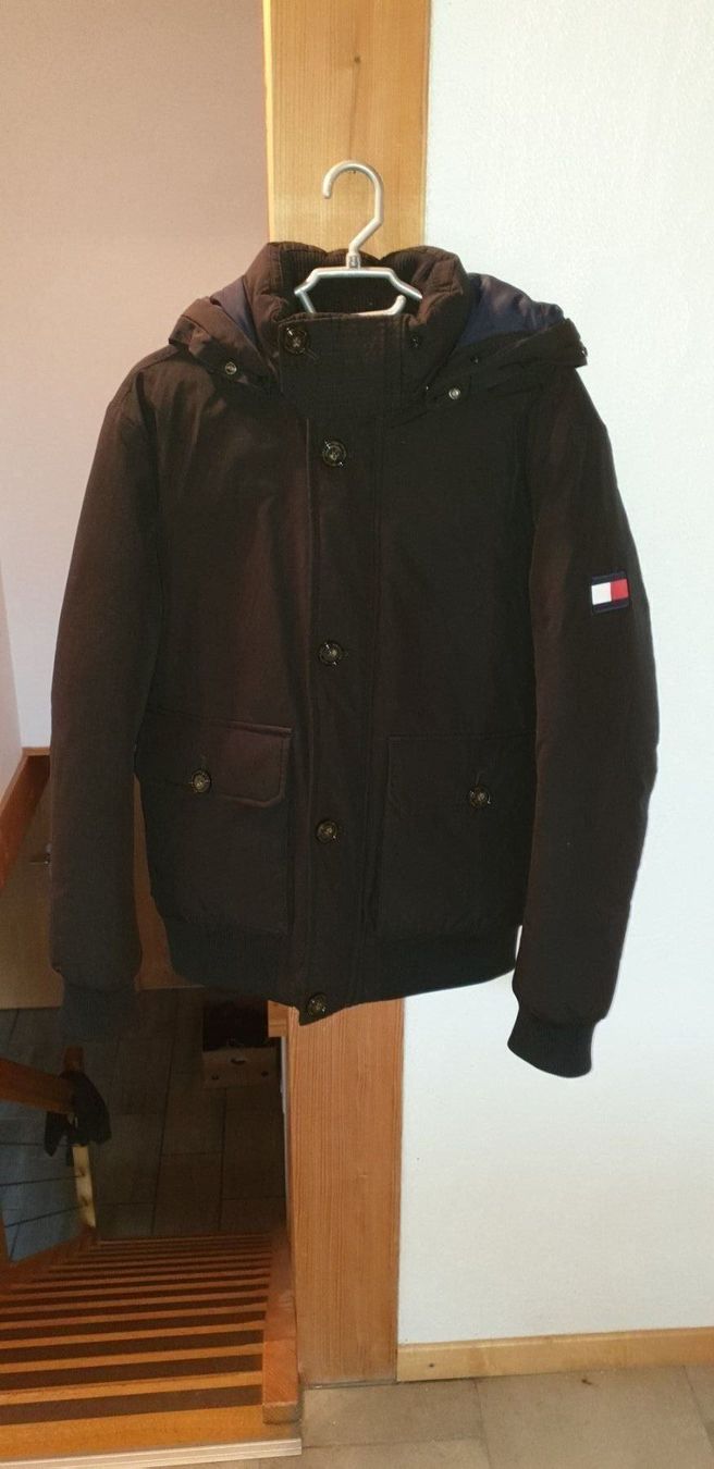 Tommy Hilfiger Vestes: Tommy Hilfiger Daunenjacke – Neuf (Voir description) à Eich par flo_9pvc 2