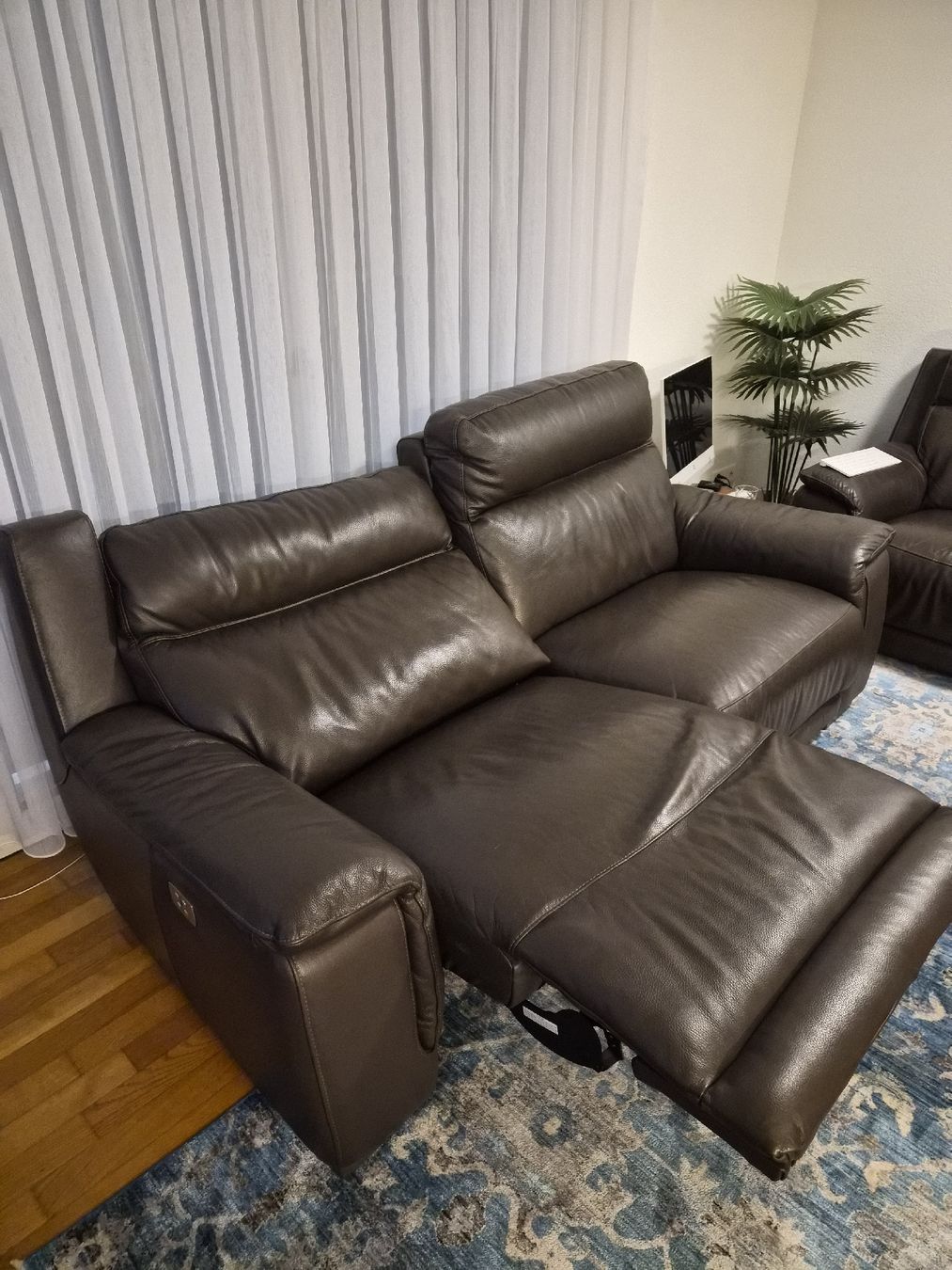 Sofas: Louvre Sofas Echtleder – Gebraucht aus Neuendorf von Sommer.2021 4