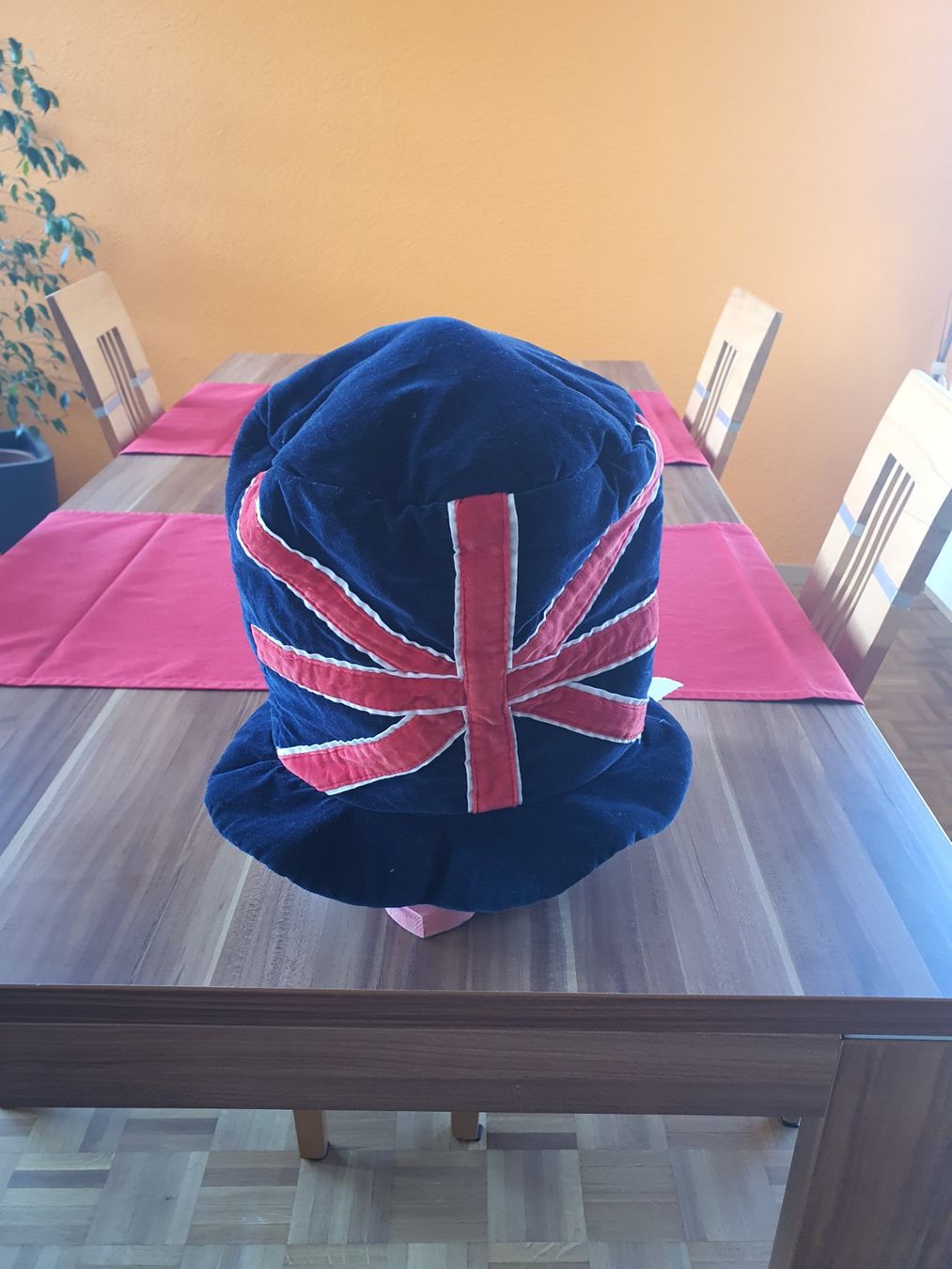 Copricapi, berretti & cappellini: Union-Jack Eimerhut – Usato da Sursee venduto da sovereign994
