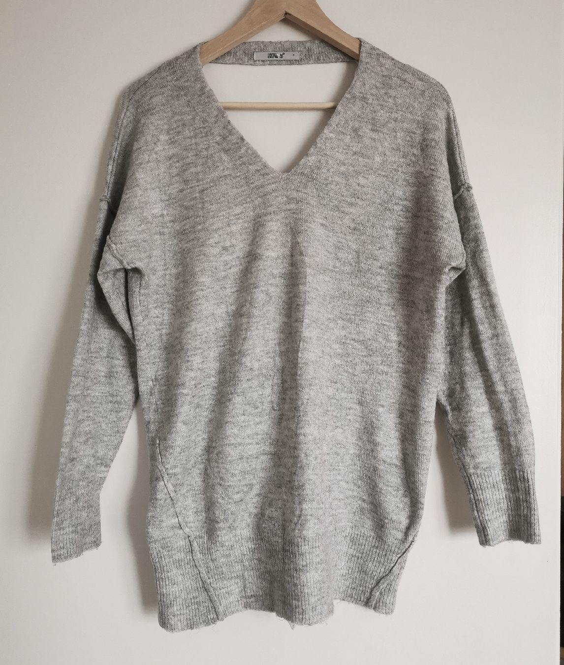 Pullover & Sweatshirts: Pullover mit Schnürung am Rücken – Neu (gemäss Beschreibung) aus Obergerlafingen von Sigus