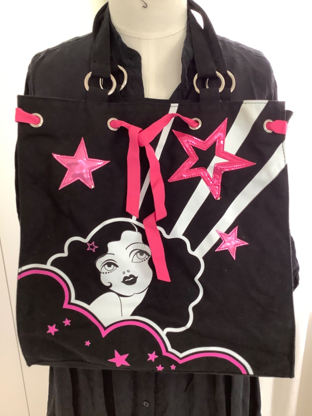 Borse da donna: Stofftasche von ANNA SUI – Usato da Triesen venduto da boston7