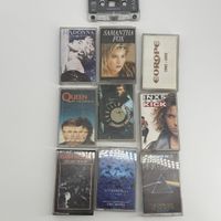 Lot de 9 cassettes audio artistes années 80