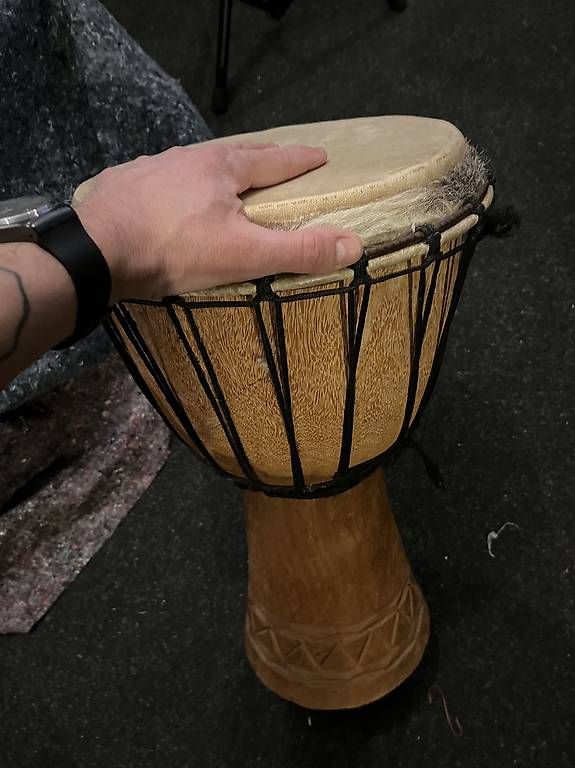 Strumenti musicali: Djembé (28cm) – Usato da Biel/Bienne venduto da julienmegroz 1