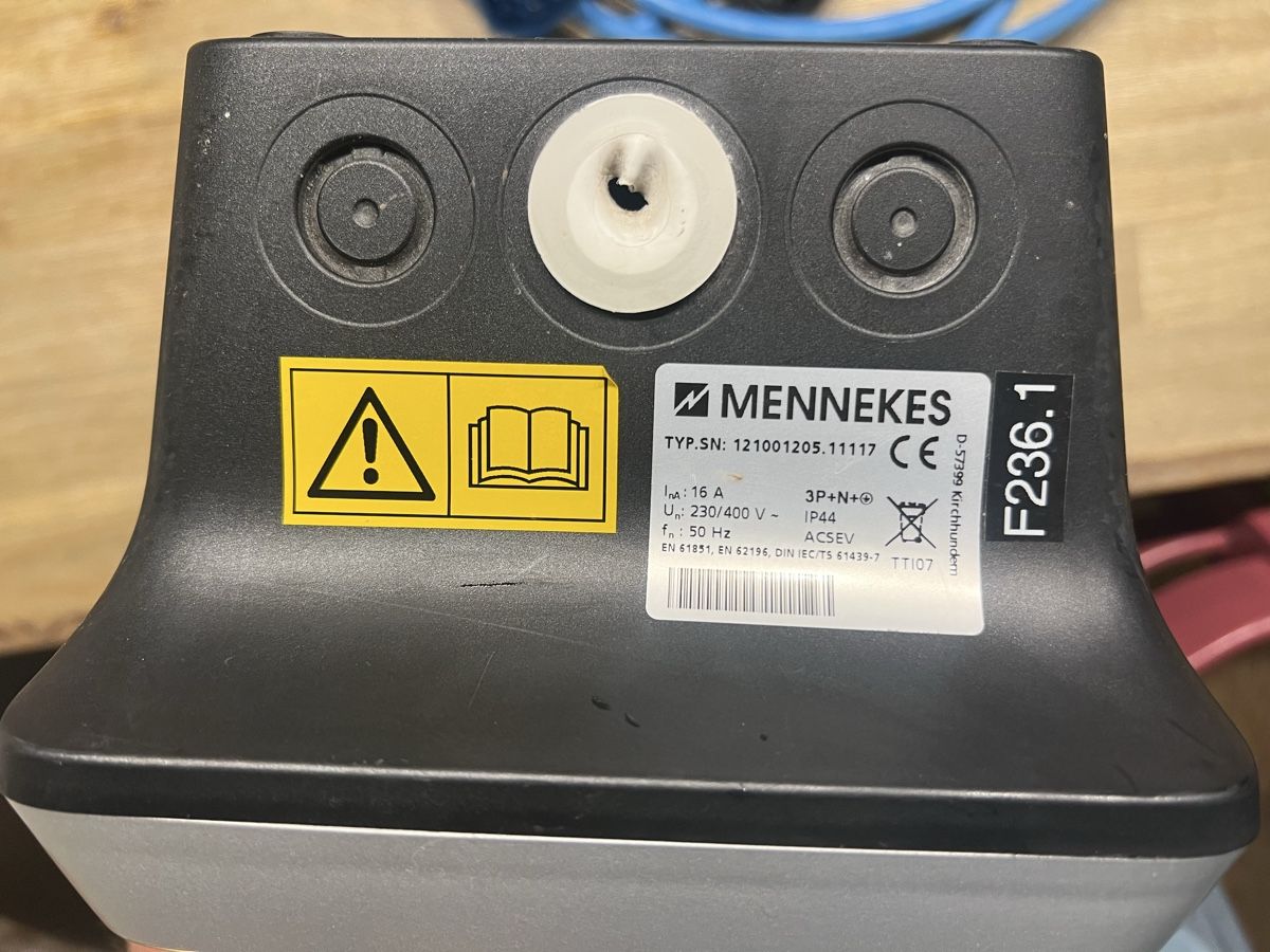 Mennekes Caricabatterie: Wallbox Mennekes Amtron compact 11KW – Usato da Arlesheim venduto da Mustermann4144 2