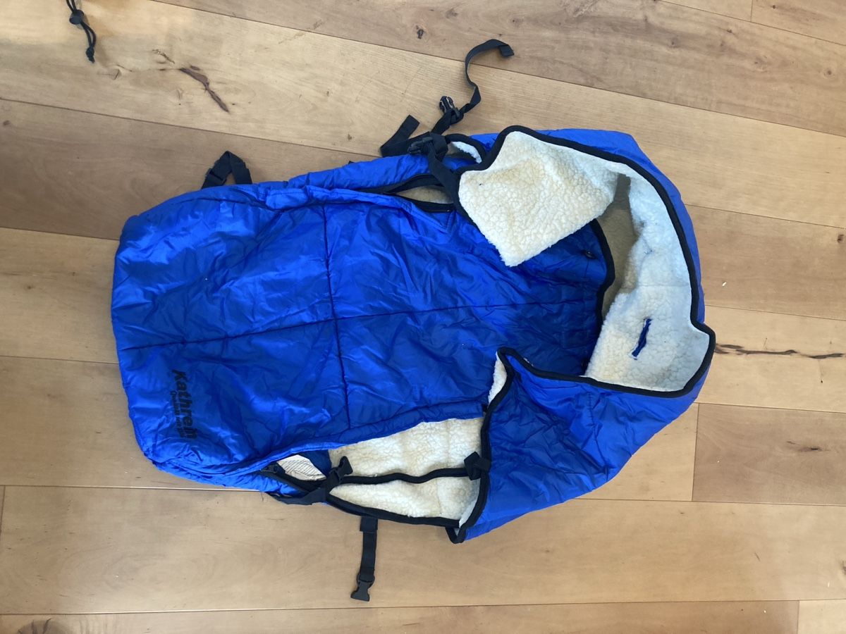 Sacs de couchage: Blauer Schlafsack ideal für den Schlitten, oder Buggy – D'occasion à Malans GR par HB-NewZealand