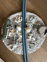 Activity play mat Done by deer with floor mirror and toys 