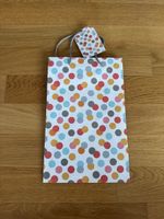 Geschenktasche mit Punkten, neuwertig, Top Zustand!