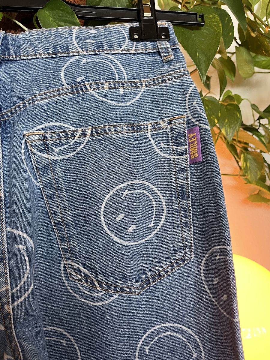 H&M Jeans: Smiley x H&M Jeans blau Gr. 36 – Usato da Samedan venduto da K7kgh 3