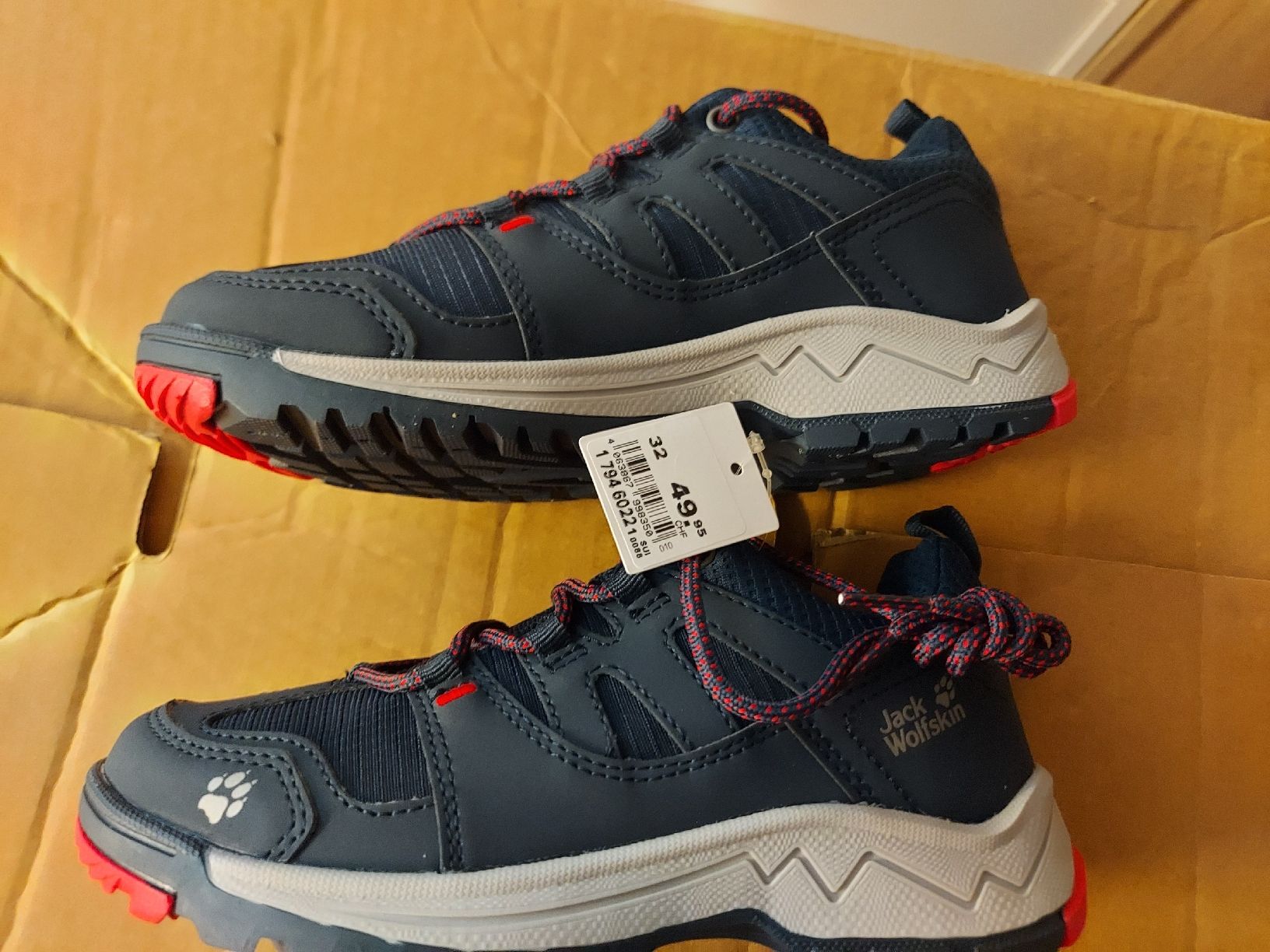 Jack Wolfskin Schuhe für Jungen: Neue Jack Wolfskin Schuhe Gr. 32 Wanderschuhe – Neu (gemäss Beschreibung) aus Altishofen von tammy05 1