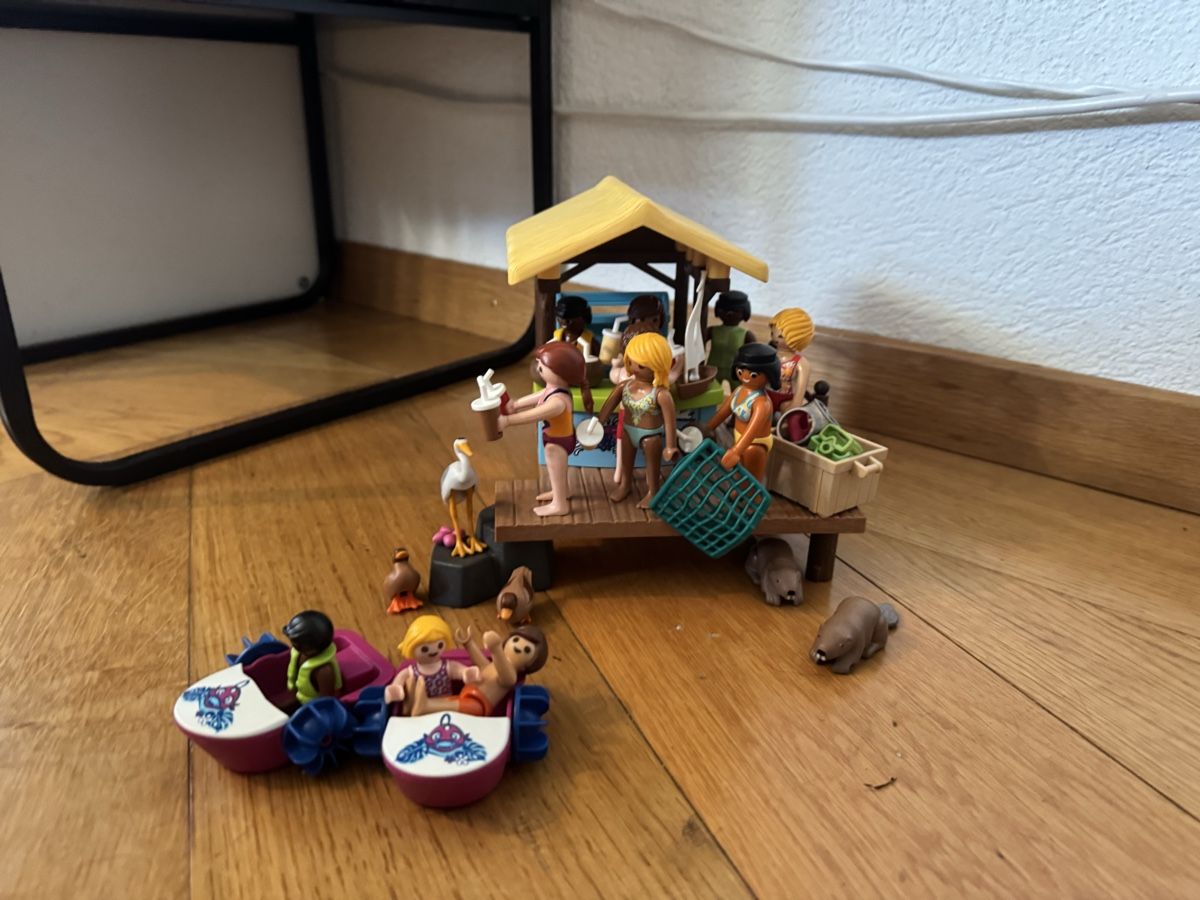 Giocattoli: Playmobil Strandbar mit Figuren Boot  – Usato da Bremgarten AG venduto da NIKSELBREM
