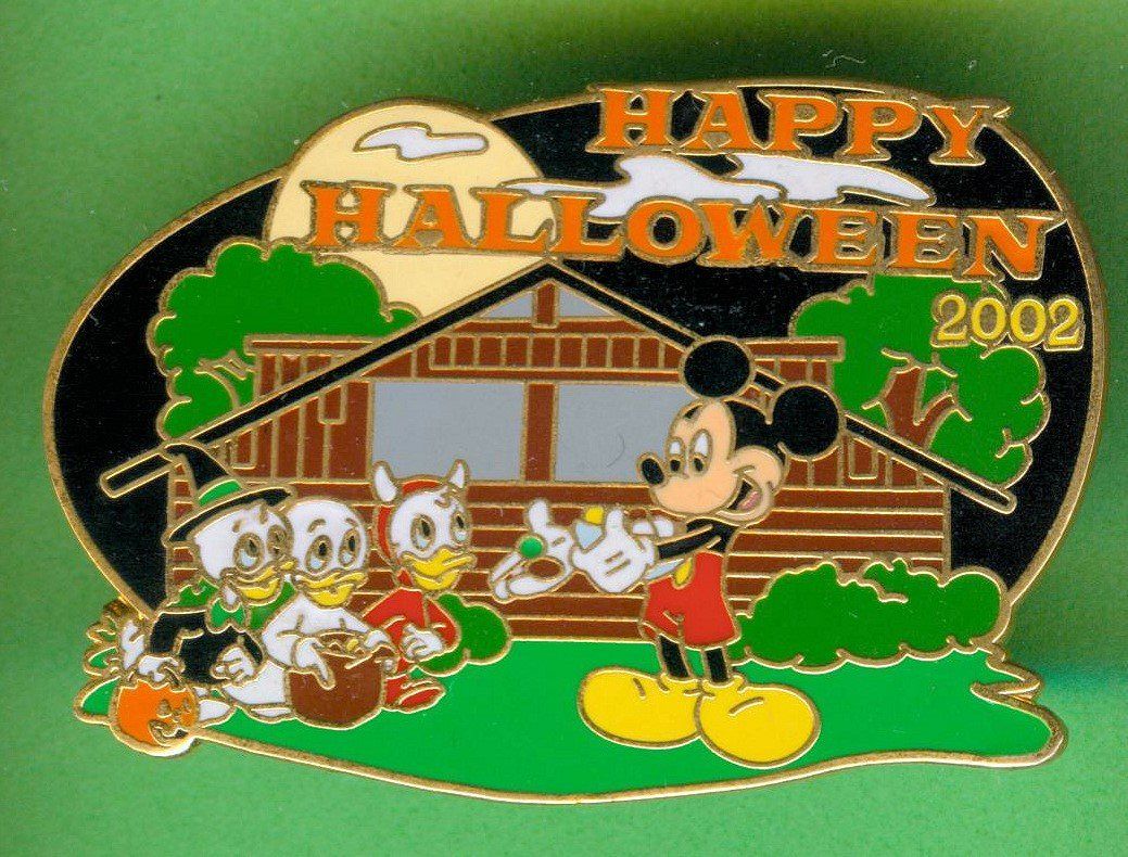 Disney Placchette & Badge: DISNEY  Mickey & Neffen  HALLOWEEN 2002 – Usato da Winterthur venduto da Sammleroase