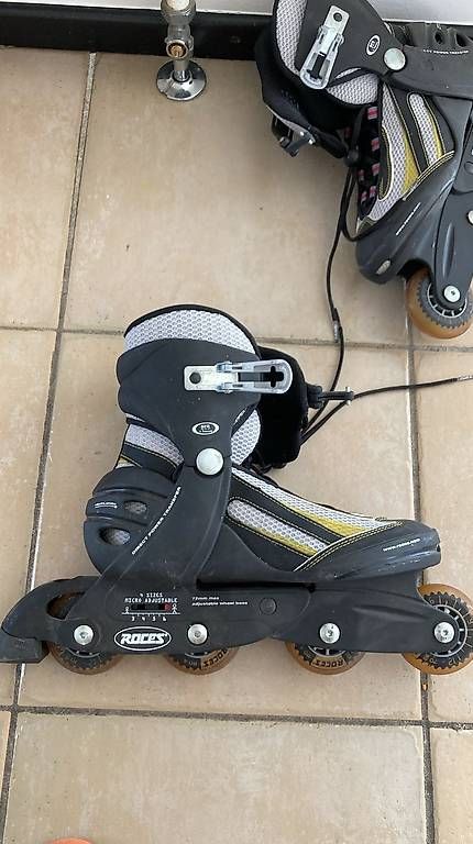 Inline-Skating & Rollschuhe: Pattini in Linea regolabili – Gebraucht aus Neggio von sil_xc2p 1