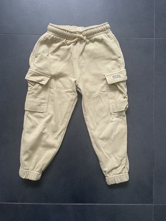 Hose / Jogginghose Gr. 104 Zara
