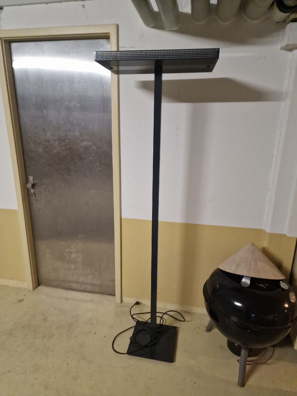 Lampes: Ständerlampe 180 cm – D'occasion à unterengstringen par ale_6qdp