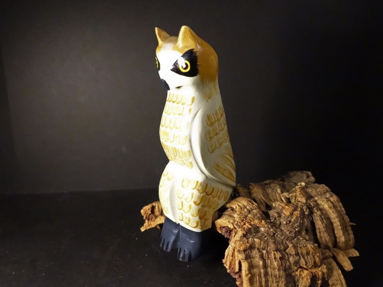 Statuette: Spezielle, sitzende Eule aus Holz – Usato da Russikon venduto da Eulenfeder 1