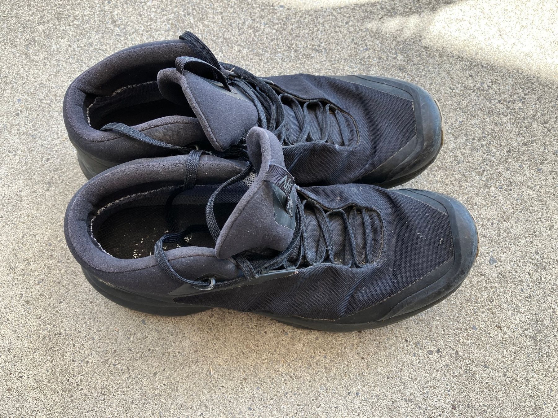 Arcteryx Chaussures hommes: Trekkingschuh von Arc'teryx Aerios FL schwarz – D'occasion à Zuerich par Debri
