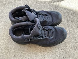 Trekkingschuh von Arc'teryx Aerios FL schwarz
