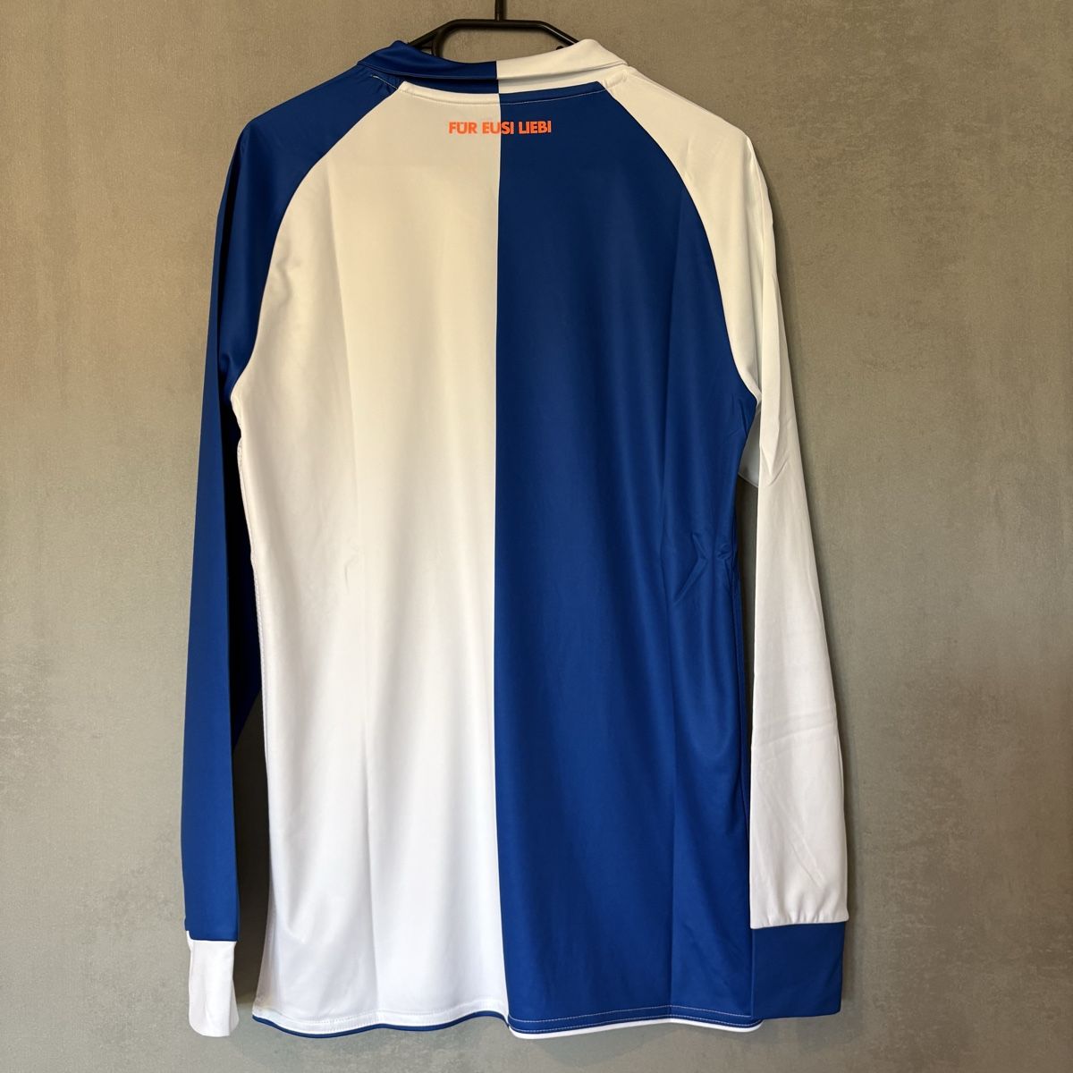 Adidas Canottiere & Pantaloni: Grasshoppers GCZ Trikot Capelli  – Nuovo (secondo la descrizione) da Winterthur venduto da LaBodega 4