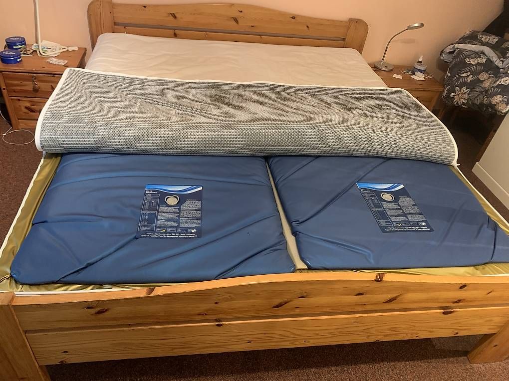 Letti: Aqua dynamic Wasserbett – Usato da Leissigen venduto da bet_c5lh