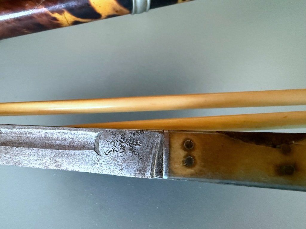 Bestecksets: Antikes Reisebesteck mit Messer und Essstäbchen – Gebraucht aus Therwil von Brocki-Therwil 5