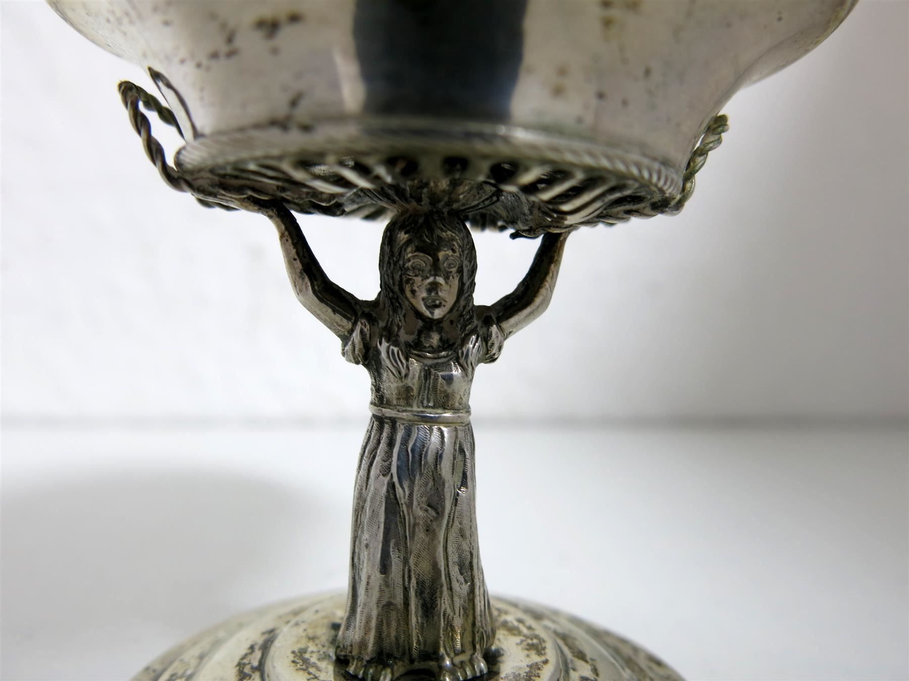 Piatti di portata: Antike Schale aus Silber um 1750 – Usato da Basel venduto da Tiabeanie 1