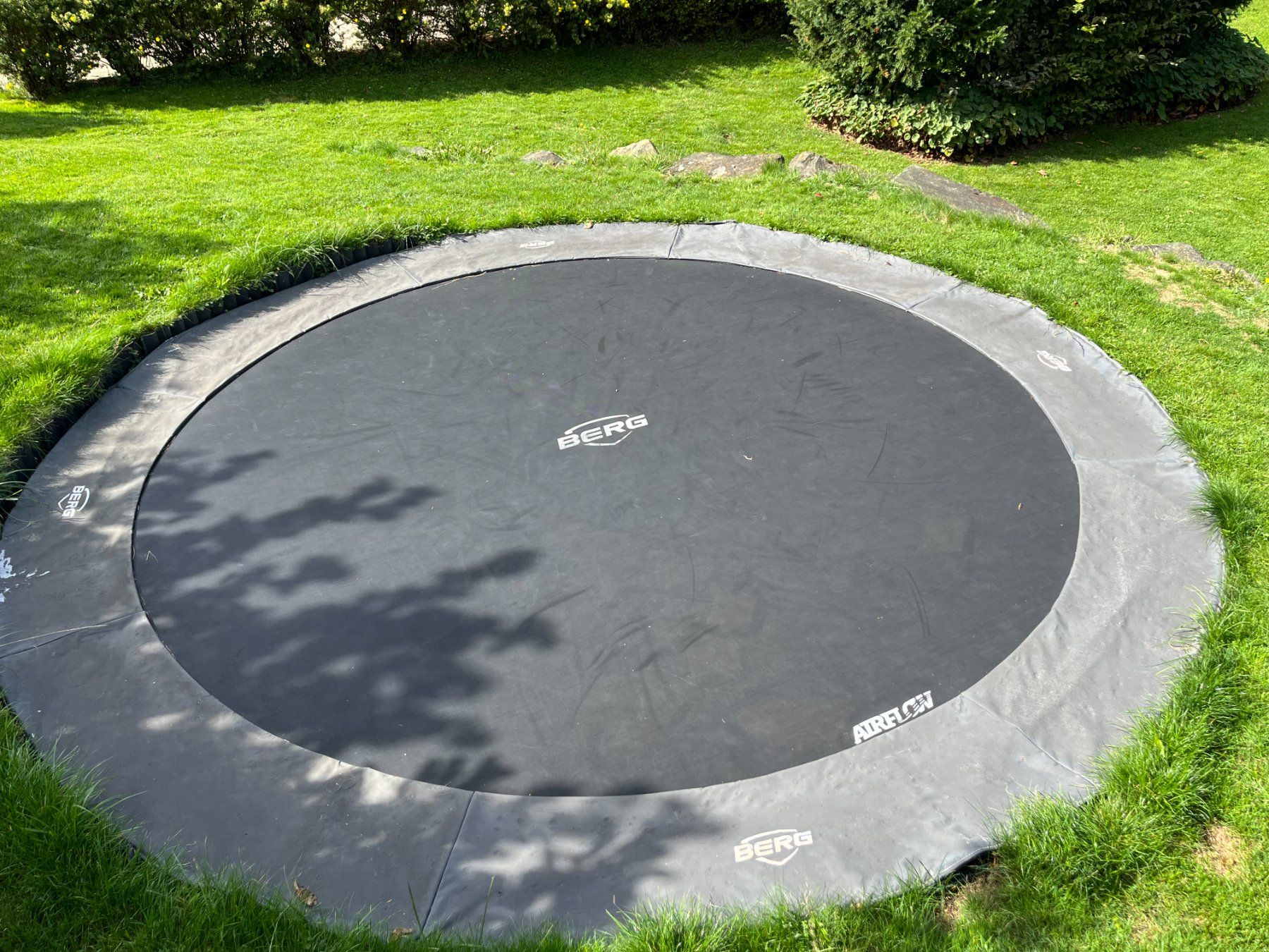 Trampolines: Berg Trampolin, FlatGround, Champion, 430 – D'occasion à Niederteufen par tilimade