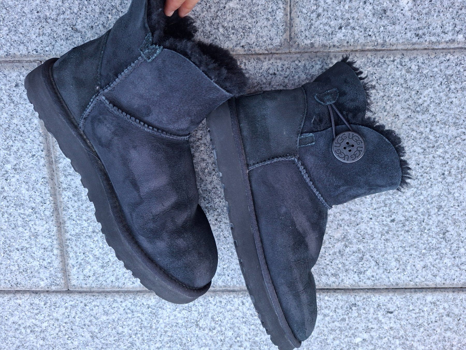 Ugg Damenschuhe: UGG Boots schwarz, Damen, Grösse 40/41 – Gebraucht aus Balzers von Gecco09 2